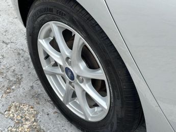 Ford Fiesta 1.0T EcoBoost Zetec Auto Euro 6 (s/s) 5dr