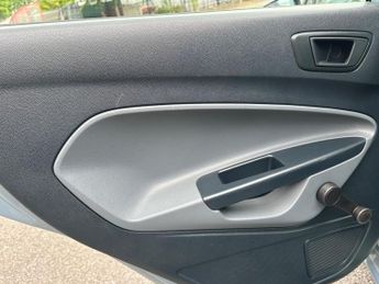 Ford Fiesta 1.4 Zetec 5dr