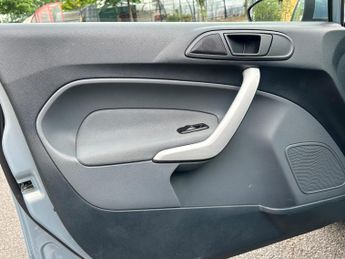 Ford Fiesta 1.4 Zetec 5dr