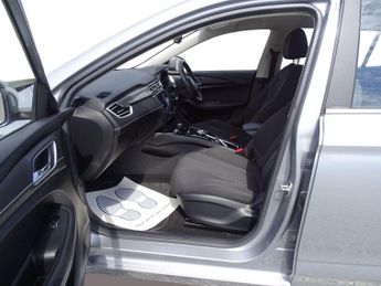 MG MG5 61.1kWh Excite Long Range Auto 5dr
