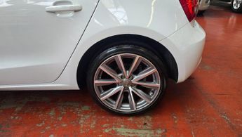 Audi A1 TFSI S line Sportback S Tronic Euro 5