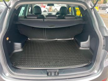 Hyundai ix35 2.0 CRDi Premium Auto 4WD Euro 5 5dr