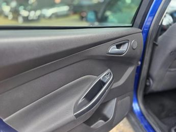 Ford Focus 1.6 Titanium Navigator Powershift Euro 5 5dr