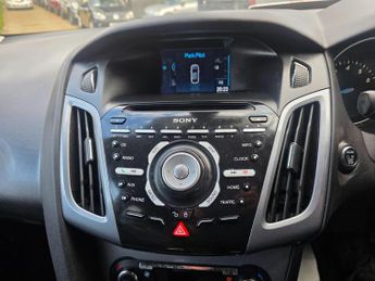 Ford Focus 1.6 Titanium Navigator Powershift Euro 5 5dr