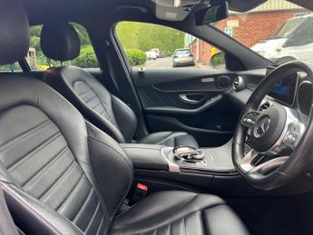 Mercedes-Benz C Class 2.0 C220d AMG Line (Premium) G-Tronic+ Euro 6 (s/s) 4dr