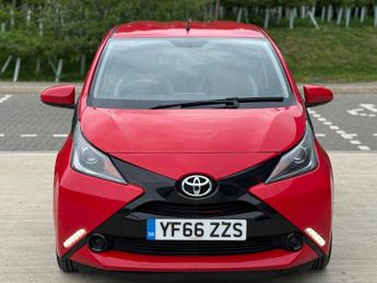 Toyota AYGO 1.0 VVT-i x-play x-shift Euro 5 5dr Euro 5
