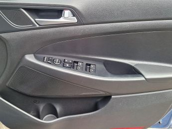 Hyundai TUCSON 2.0 CRDi Premium SE Auto 4WD Euro 6 5dr