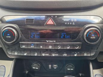 Hyundai TUCSON 2.0 CRDi Premium SE Auto 4WD Euro 6 5dr