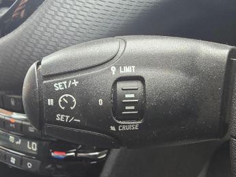 Peugeot 2008 1.2 PureTech Allure EAT Euro 6 (s/s) 5dr