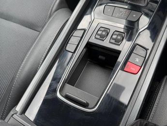 Peugeot 508 2.0 HDi Allure Auto Euro 5 4dr