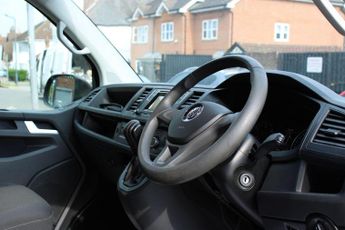 Volkswagen Transporter Shuttle 2.0 BiTDI BlueMotion Tech SE DSG FWD LWB Euro 6 (s/s) 5dr