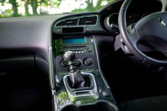 Peugeot 3008 1.6 HDi Sport Euro 5 5dr