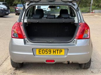 Suzuki Swift 1.5 GLX 5dr