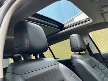Citroen C5 Aircross 1.6 14.2kWh Shine e-EAT8 Euro 6 (s/s) 5dr