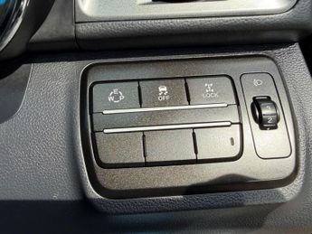SsangYong Tivoli XLV 1.6 e-XDi ELX SUV 5dr Diesel Auto 4WD Euro 6 (115 ps)
