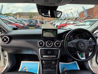 Mercedes-Benz A Class 2.1 A200d Sport (Premium) Hatchback 5dr Diesel 7G-DCT Euro 6 (s/