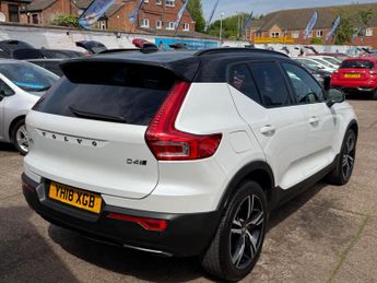 Volvo XC40 2.0 D4 First Edition SUV 5dr Diesel Auto AWD Euro 6 (s/s) (190 p