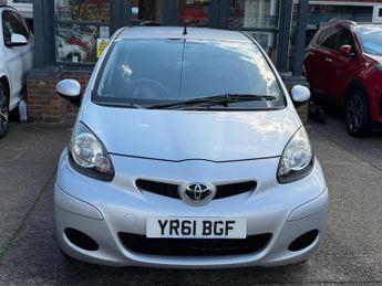Toyota AYGO 1.0 VVT-i Ice Hatchback 5dr Petrol MultiMode Euro 5 (67 ps)