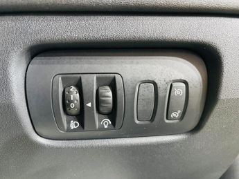 Renault Megane 1.6 VVT Dynamique Proactive 4dr