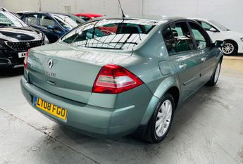 Renault Megane 1.6 VVT Dynamique Proactive 4dr