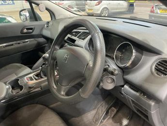 Peugeot 3008 1.6 HDi Sport Euro 5 5dr