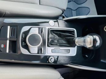 Audi A3 1.4 TFSI e-tron Sportback e-S Tronic Euro 6 5dr 8.8kWh