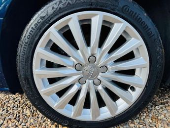 Audi A3 1.4 TFSI e-tron Sportback e-S Tronic Euro 6 5dr 8.8kWh
