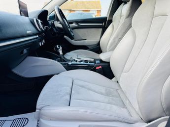 Audi A3 1.4 TFSI e-tron Sportback e-S Tronic Euro 6 5dr 8.8kWh