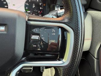 Land Rover Discovery Sport 1.5 P300e 12.2kWh R-Dynamic SE Auto 4WD Euro 6 (s/s) 5dr