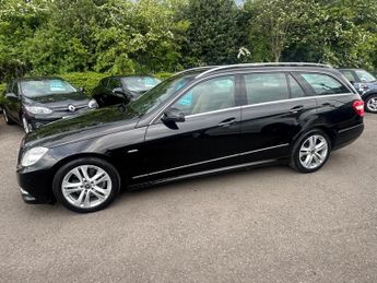 Mercedes-Benz E Class 2.1 E250 CDI BlueEfficiency Avantgarde Tiptronic Euro 5 5dr