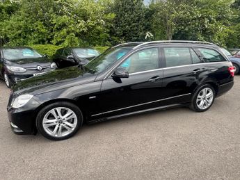 Mercedes-Benz E Class 2.1 E250 CDI BlueEfficiency Avantgarde Tiptronic Euro 5 5dr