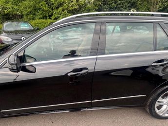 Mercedes-Benz E Class 2.1 E250 CDI BlueEfficiency Avantgarde Tiptronic Euro 5 5dr