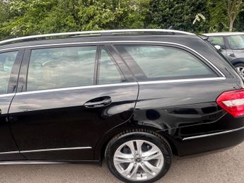 Mercedes-Benz E Class 2.1 E250 CDI BlueEfficiency Avantgarde Tiptronic Euro 5 5dr
