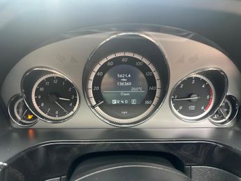 Mercedes-Benz E Class 2.1 E250 CDI BlueEfficiency Avantgarde Tiptronic Euro 5 5dr