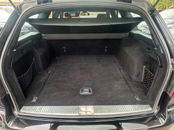 Mercedes-Benz E Class 2.1 E250 CDI BlueEfficiency Avantgarde Tiptronic Euro 5 5dr