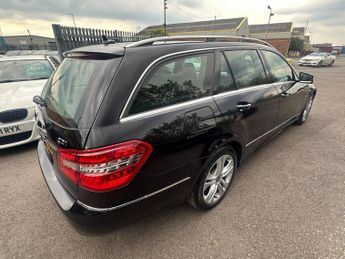Mercedes-Benz E Class 2.1 E250 CDI BlueEfficiency Avantgarde Tiptronic Euro 5 5dr