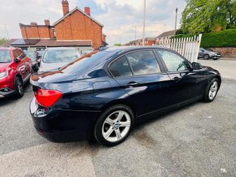 BMW 3 Series 2.0 320d SE Auto xDrive Euro 5 (s/s) 4dr