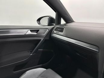 Volkswagen Golf 2.0 TDI R-Line DSG Euro 6 (s/s) 5dr