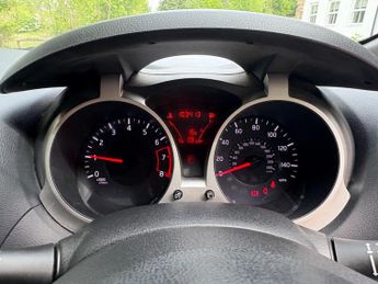 Nissan Juke 1.6 Acenta CVT Euro 5 5dr