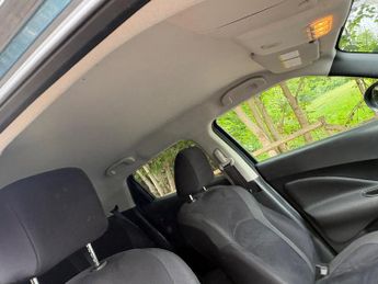 Nissan Juke 1.6 Acenta CVT Euro 5 5dr