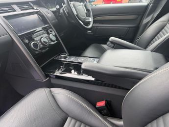 Land Rover Discovery 3.0 SD V6 HSE Luxury Auto 4WD Euro 6 (s/s) 5dr