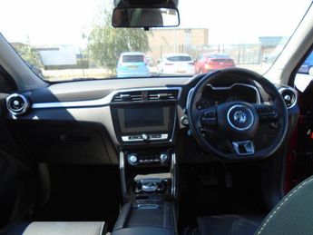MG MG ZS 44.5kWh Exclusive Auto 5dr