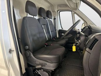 Peugeot Boxer 2.2 BlueHDi 333 Professional Panel Van 5dr Diesel Manual L1 H1 E