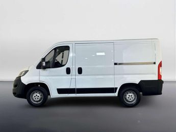 Peugeot Boxer 2.2 BlueHDi 333 Professional Panel Van 5dr Diesel Manual L1 H1 E