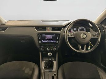 Skoda Octavia 1.6 TDI SE L Estate 5dr Diesel Manual Euro 6 (s/s) (115 ps)