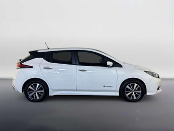 Nissan Leaf 40kWh Acenta Hatchback 5dr Electric Auto (150 ps)
