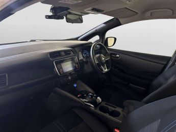 Nissan Leaf 40kWh Acenta Hatchback 5dr Electric Auto (150 ps)