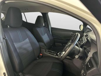 Nissan Leaf 40kWh Acenta Hatchback 5dr Electric Auto (150 ps)