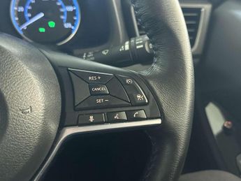 Nissan Leaf 40kWh Acenta Hatchback 5dr Electric Auto (150 ps)