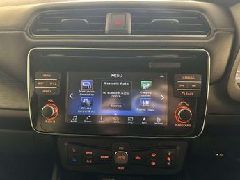 Nissan Leaf 40kWh Acenta Hatchback 5dr Electric Auto (150 ps)